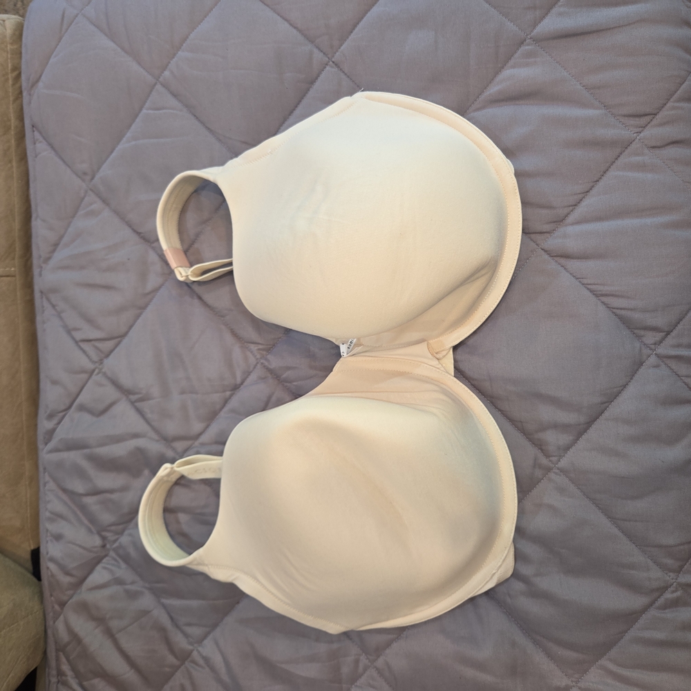 Cacique T-shirt Bra 42 I